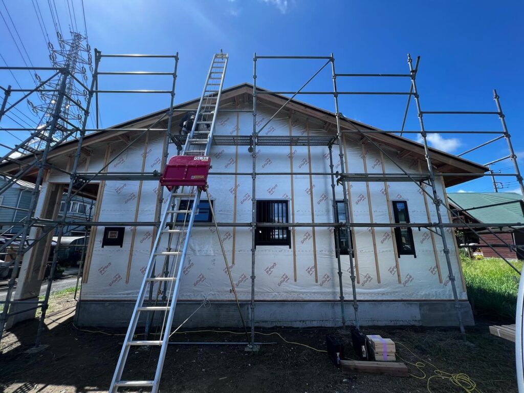 茂原市 バリアフリー住宅⁡今回は準耐火構造のバリアフリー住宅の現場にお邪魔しました！⁡準耐火構造構造にすると中間検査という構造上大丈夫なのかという検査をします！今回は中間検査の日でした！⁡無事検査も終わり、作業も進められそうです！⁡今後が楽しみです！